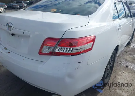 2011 Toyota Camry Le z USA, uszkodzony, nr VIN 4T1BF3EK9BU763967